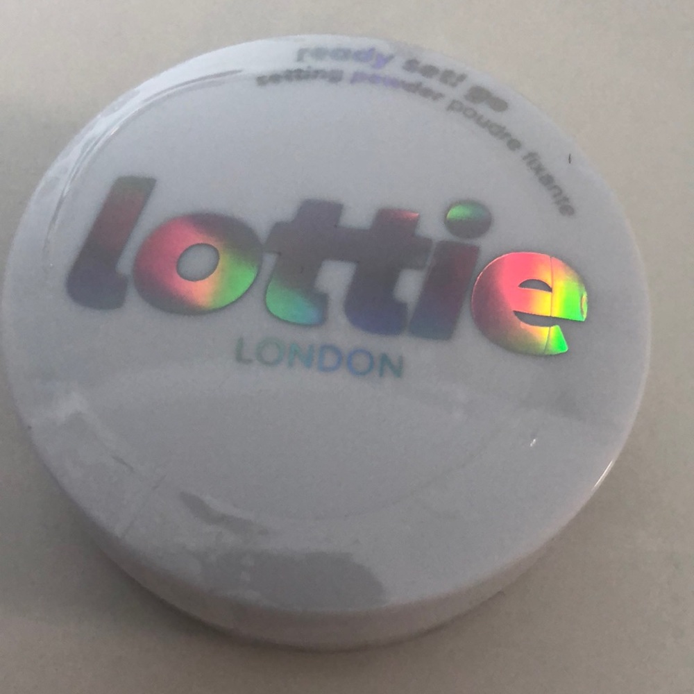 Lottie True Translucent Setting Powder